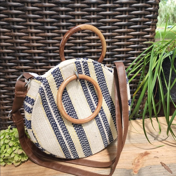 Handbags - Boho round woven bag